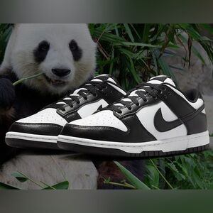 Nike Panda Men’s Low Black White Sneaker Size 9 Men Women 10.5
